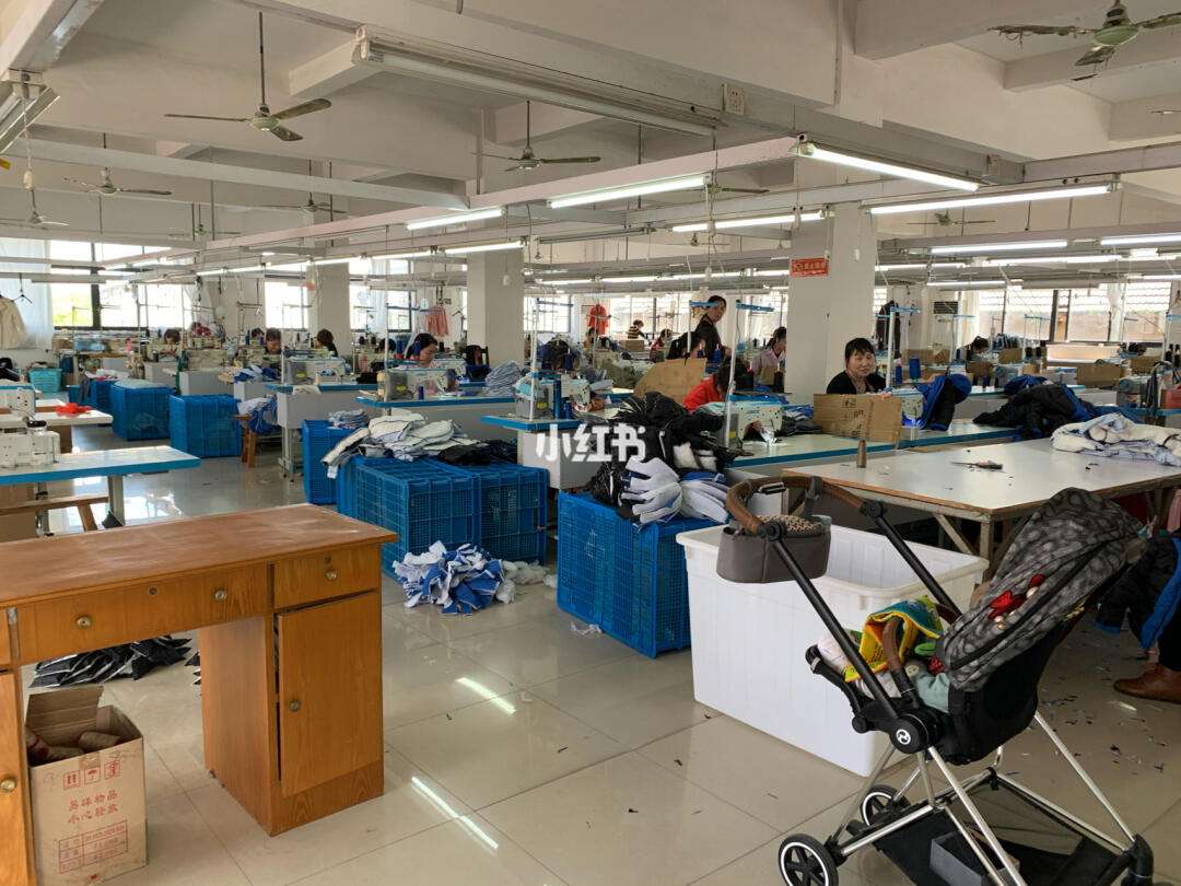 上海服装厂加工与鞋帽零售行业的发展与前景